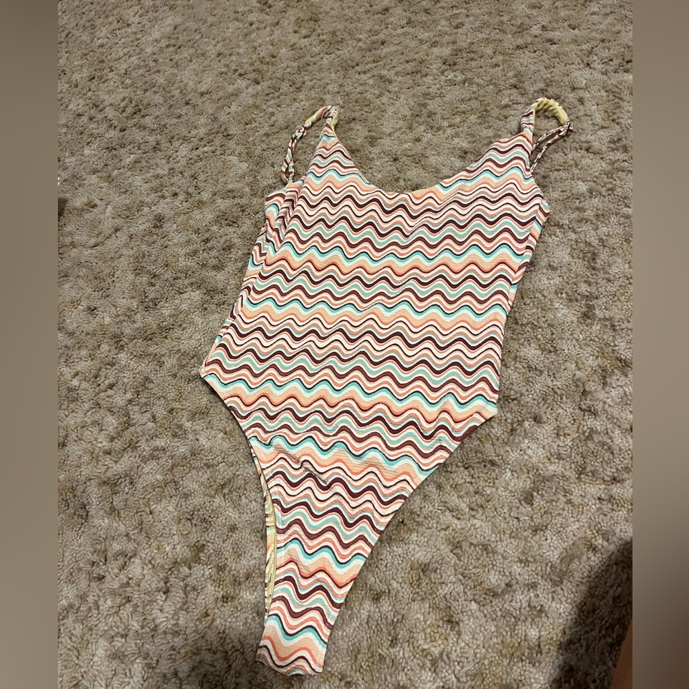 o’neill size medium, newest tags, one piece, bathing suit